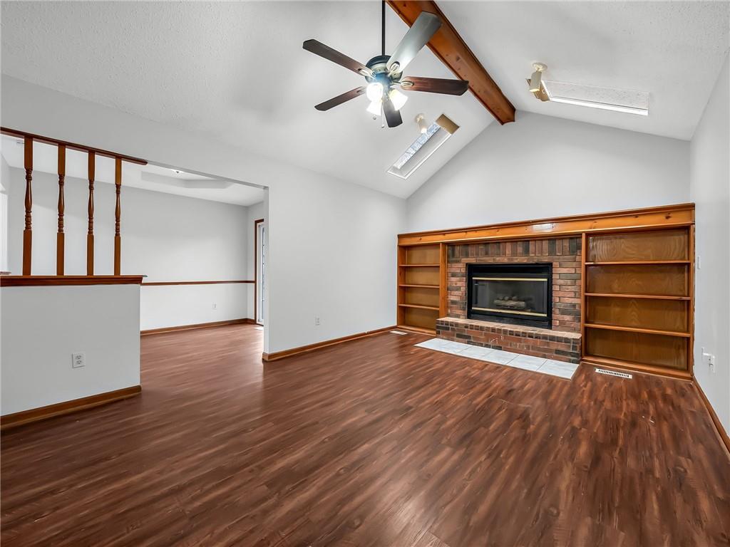 1302 Huntington Circle