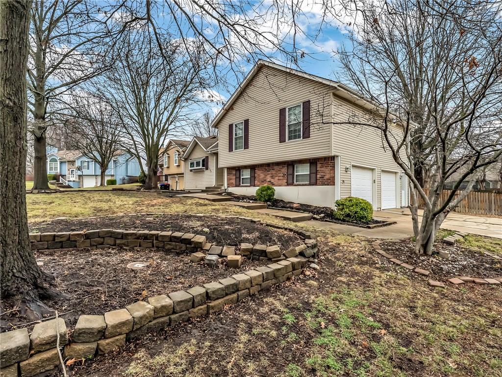 1302 Huntington Circle