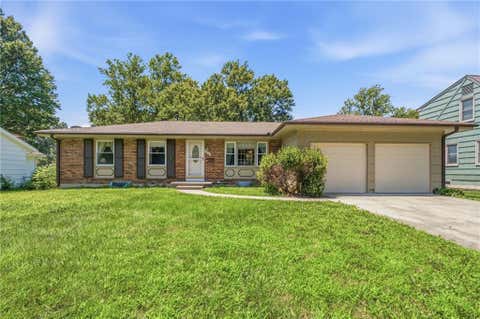 Photo of 4962 Chouteau Drive, Kansas City, MO 64119 (MLS # 2628474)