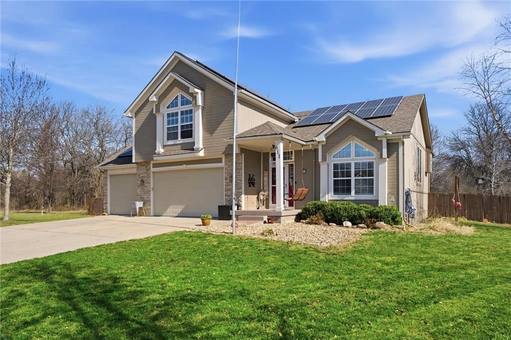 Photo of 611 Chardonnay Court, Raymore, MO 64083 (MLS # 2608735)