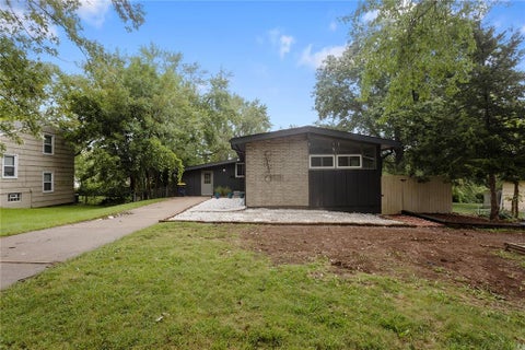 Photo of 6100 E 97th Street, Kansas City, MO 64134 (MLS # 2644253)