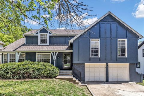 Photo of 6939 Widmer Road, Shawnee, KS 66216 (MLS # 2616169)