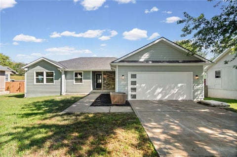 Photo of 615 S Camden Street, Richmond, MO 64085 (MLS # 2645417)