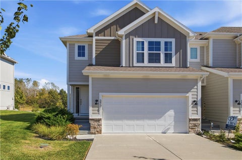 Photo of 3721 SW Walsh Drive, Lees Summit, MO 64082 (MLS # 2646556)