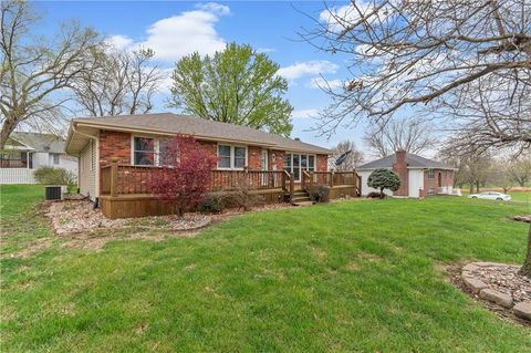 1211 Park Avenue Cameron MO 64429