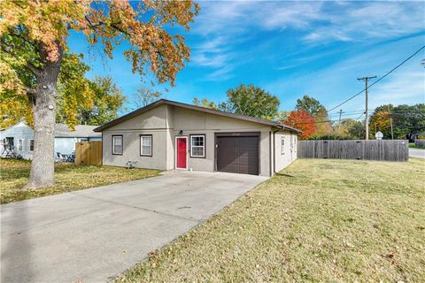 2945 S 10th Street, Kansas City, KS 66103 - #: 2584144