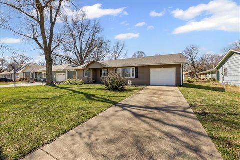 1310 S Poplar Street, Ottawa, KS 66067 - MLS#: 2606132