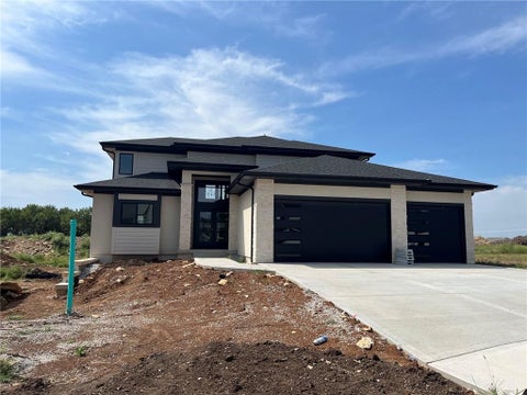 Photo of 11803 W 181st Terrace, Overland Park, KS 66013 (MLS # 2583803)