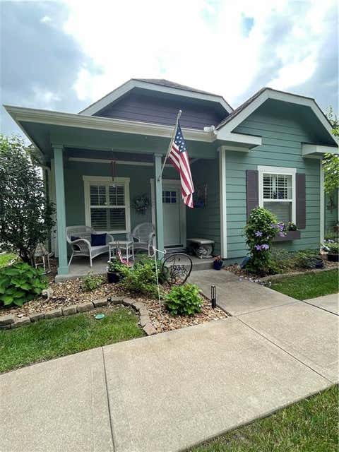 Photo of 933 Redbuck Circle, Lees Summit, MO 64081 (MLS # 2625003)