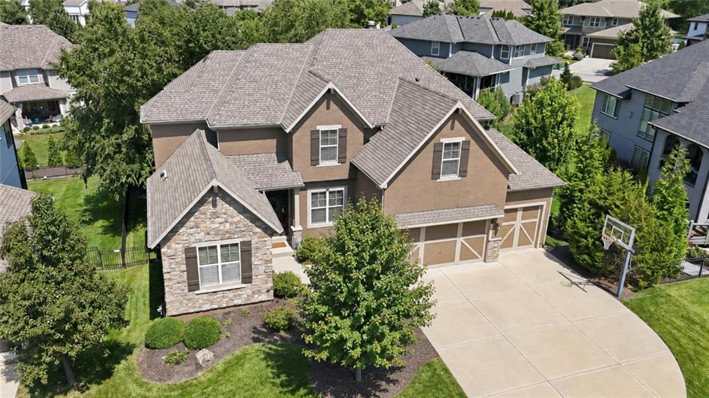 9404 W 163rd Place