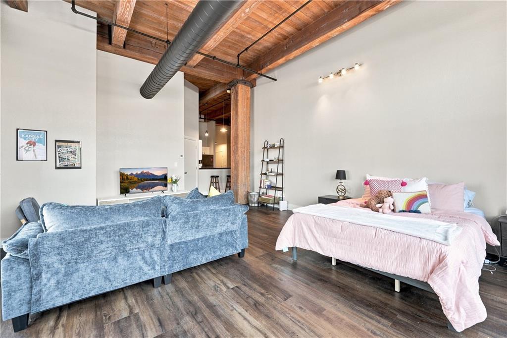308 W 8th Street 216