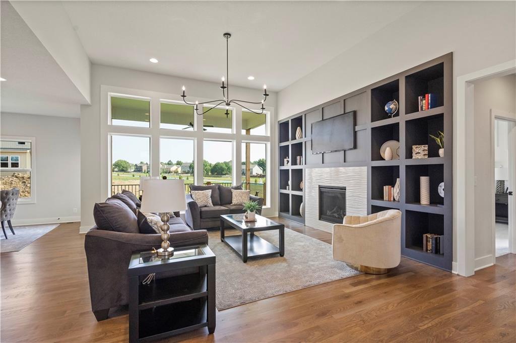 7923 Round Prairie Street