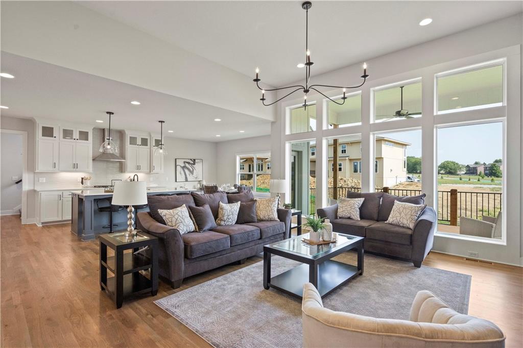 7923 Round Prairie Street