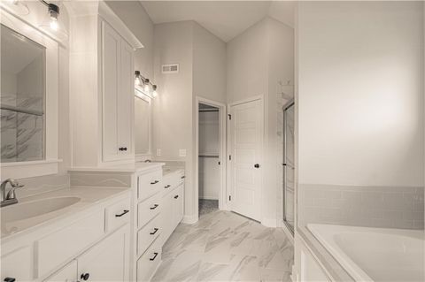 Tiny photo for 1059 Fir Lane, Liberty, MO 64068 (MLS # 2607783)