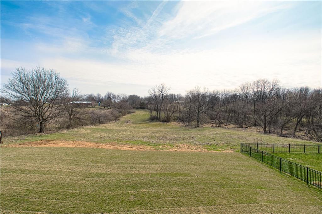 Photo of 1059 Fir Lane, Liberty, MO 64068 (MLS # 2607783)