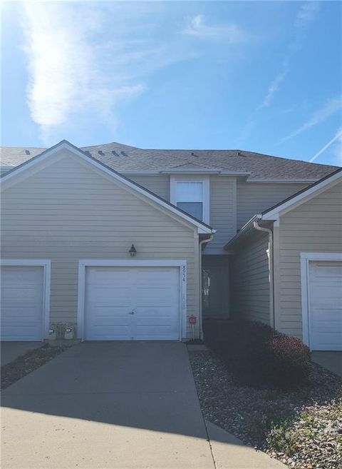 8954 Boehm Drive Lenexa KS 66219