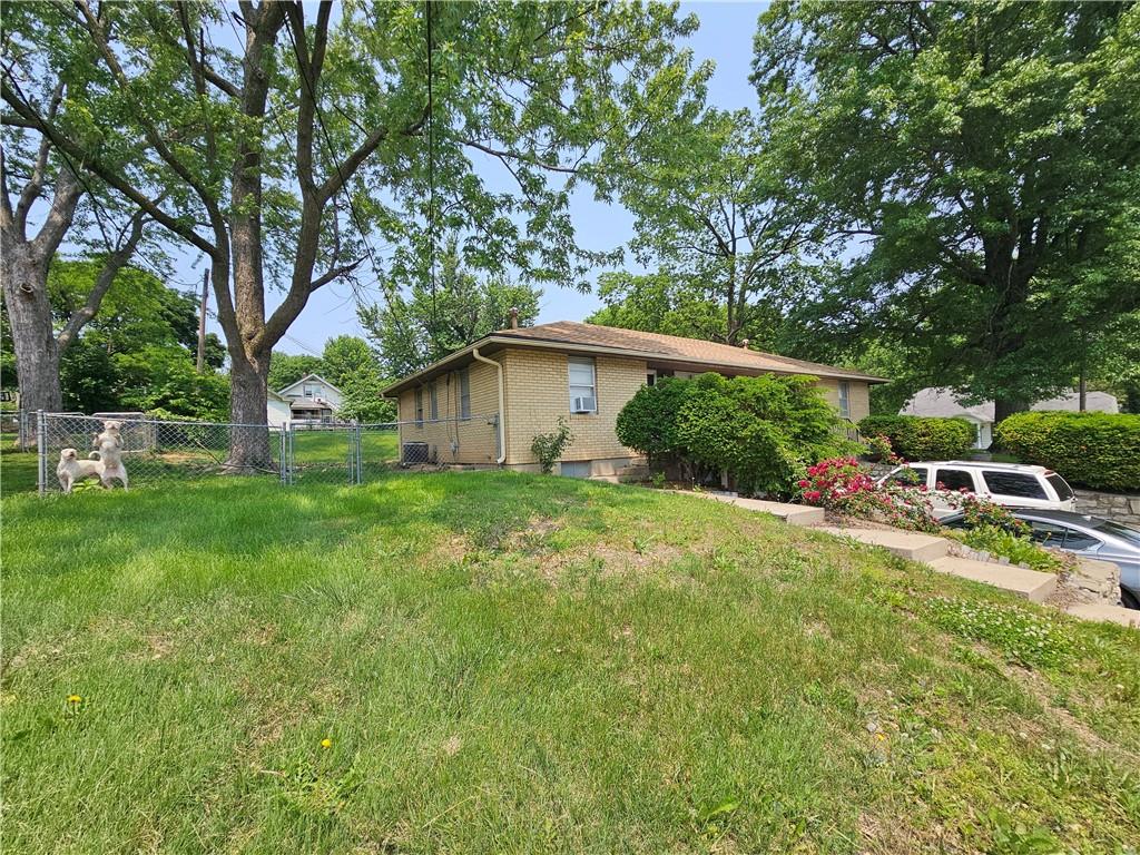 524 E Walnut Street