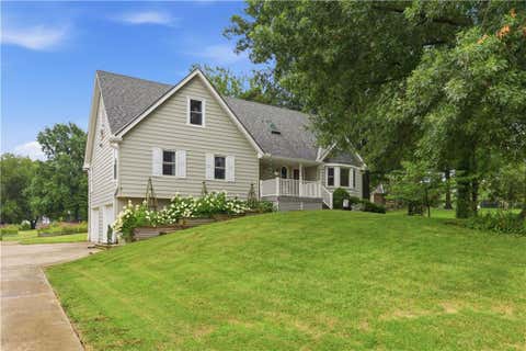Photo of 2219 N Whitney Road, Independence, MO 64058 (MLS # 2633592)