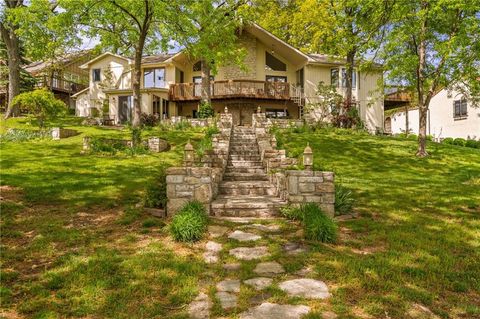 219 NW Locust Street, Lee\'s Summit, MO 64064 - MLS#: 2544377