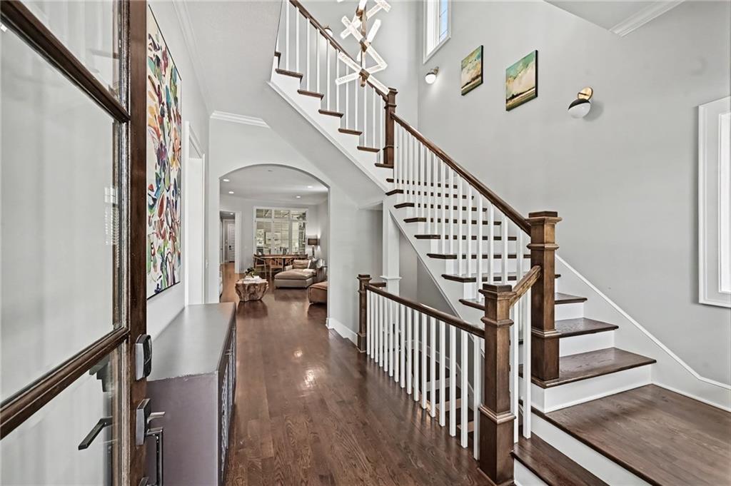 5207 Meadowbrook Parkway