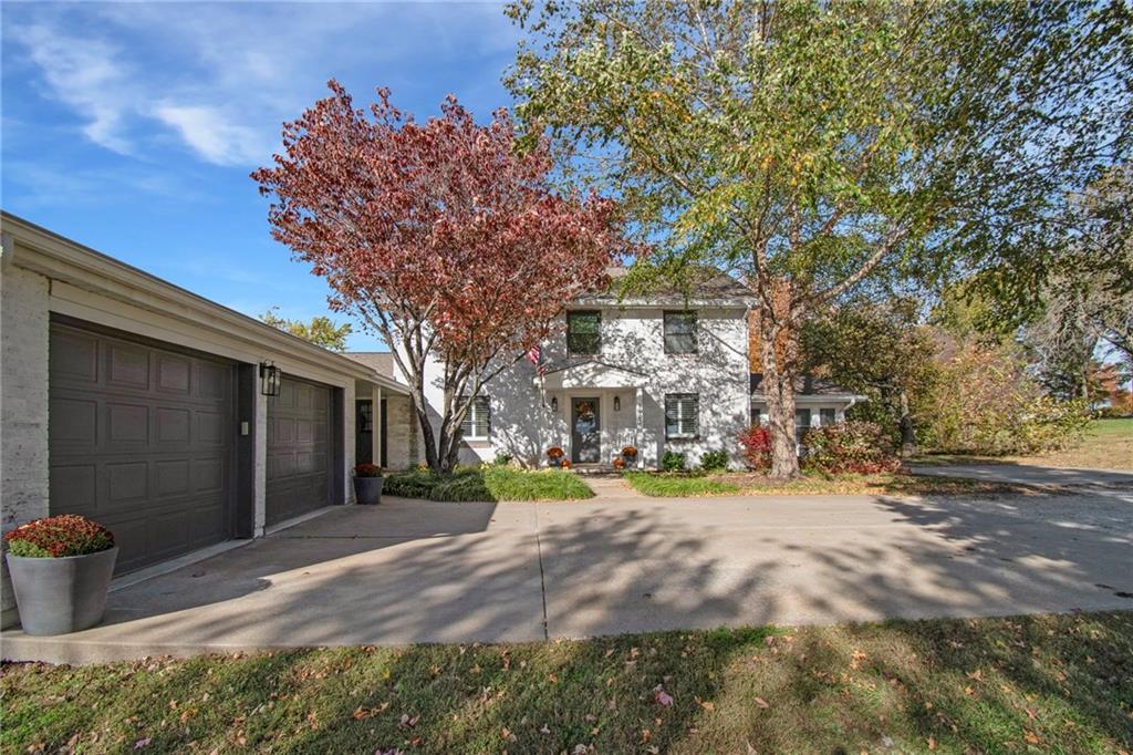 1002 E Hubach Hill Road