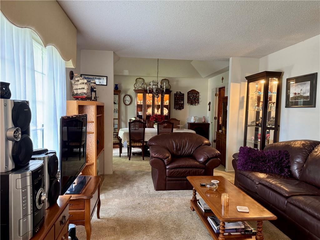 10126 Earnshaw Street