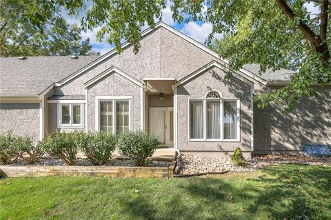 Photo of 6800 W 125th Street, Overland Park, KS 66209 (MLS # 2566227) Photo of 6800 W 125th Street, Overland Park, KS 66209 (MLS # 2566227)