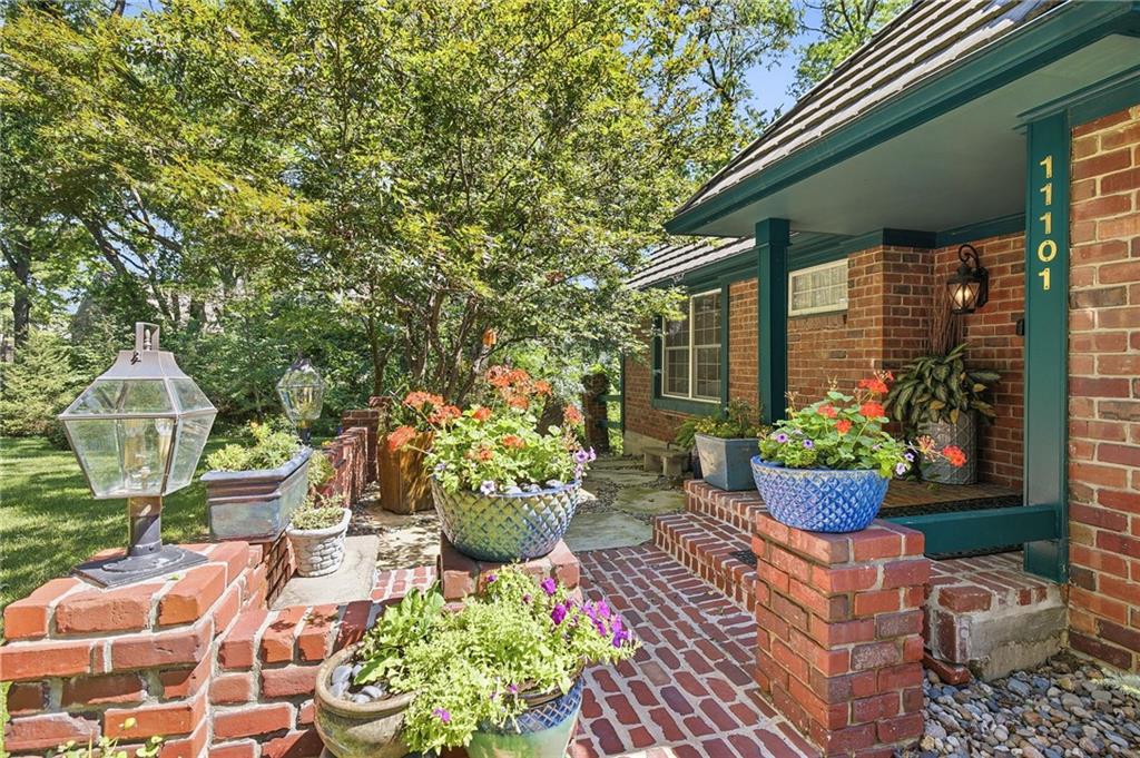 11101 BELLEVIEW Avenue