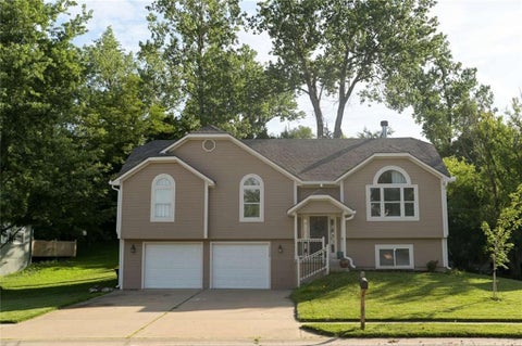 Photo of 11116 NW 55th Street, Parkville, MO 64152 (MLS # 2630073)