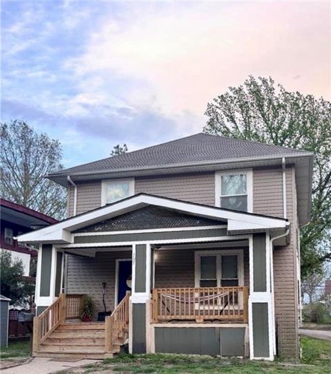 707 S Park Avenue, Independence, MO 64052 - #: 2613743