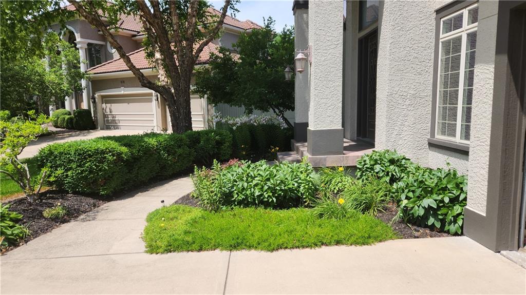 20606 W 88th Terrace