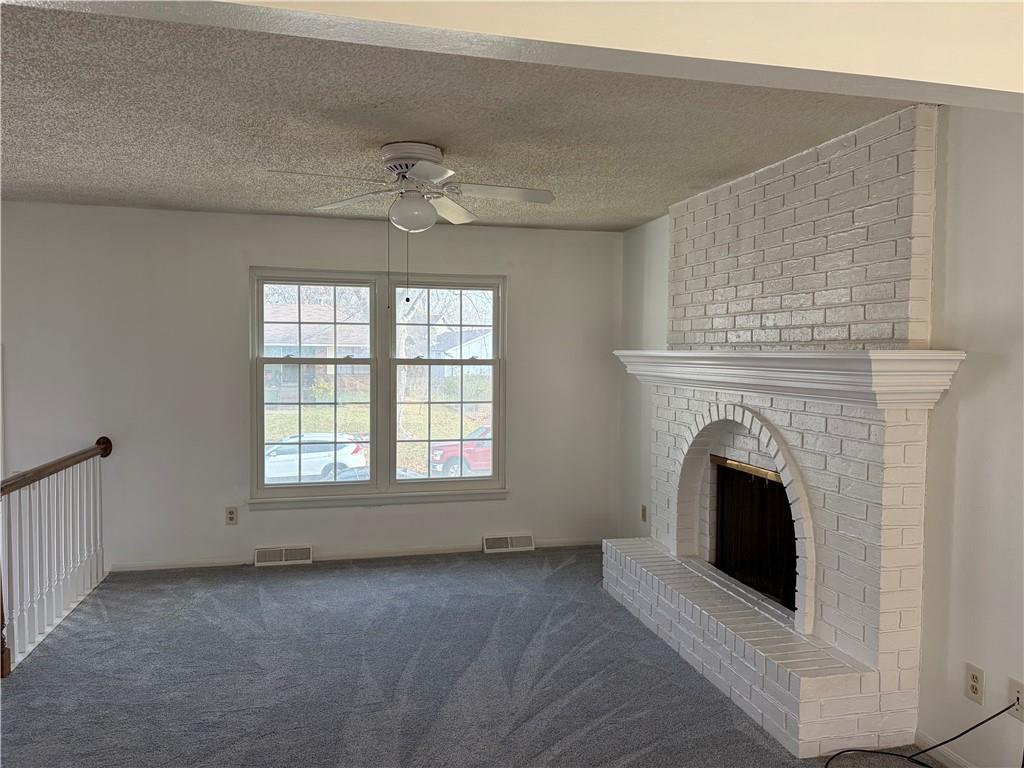 302 NW Shamrock Avenue