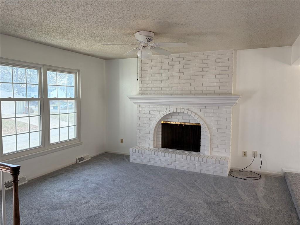 302 NW Shamrock Avenue