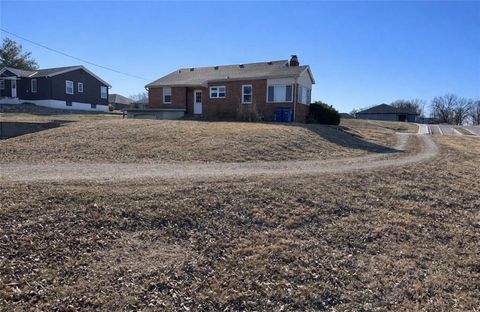 Tiny photo for 1114 W Liberty Drive, Liberty, MO 64068 (MLS # 2601157)
