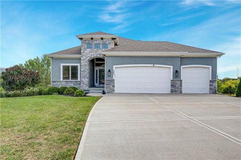 Photo of 8003 W 166th Terrace, Overland Park, KS 66085 (MLS # 2636707)
