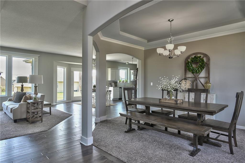 2275 W Elm Terrace