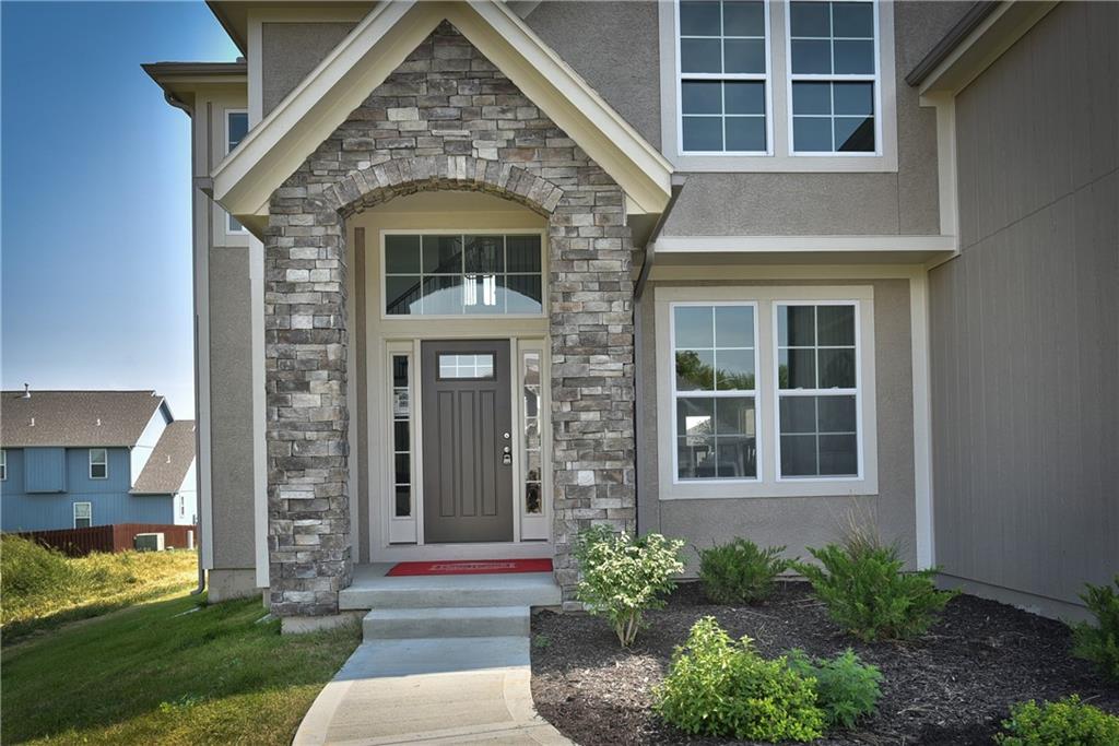 2275 W Elm Terrace