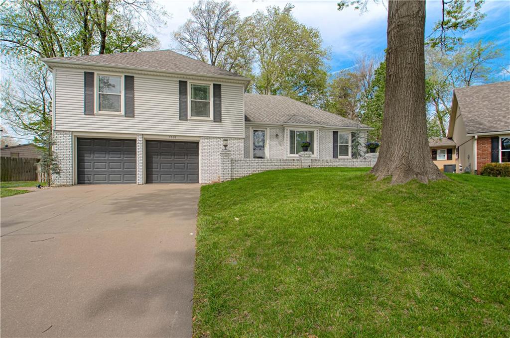 7626 canterbury Drive