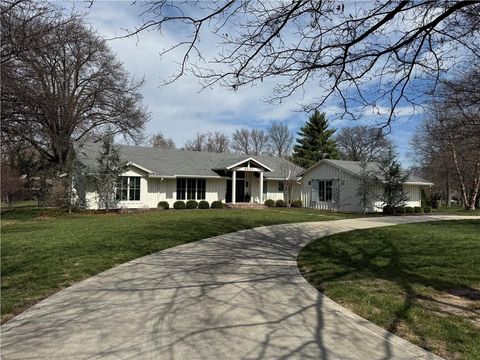 8600 Reinhardt Lane Leawood KS 66206