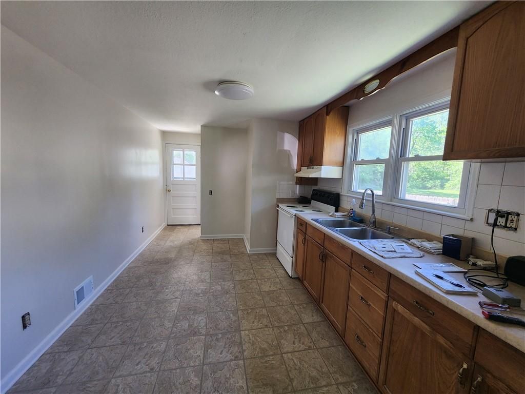 Photo of 1412 S Logan Avenue, Independence, MO 64055 (MLS # 2618614)