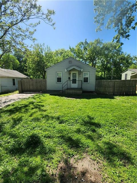 1412 S Logan Avenue Independence MO 64055