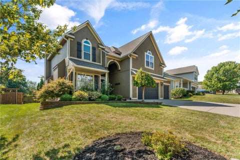 Photo of 7913 W 155th Place, Overland Park, KS 66223 (MLS # 2643761)