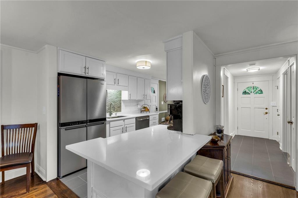 4820 W 76th Street