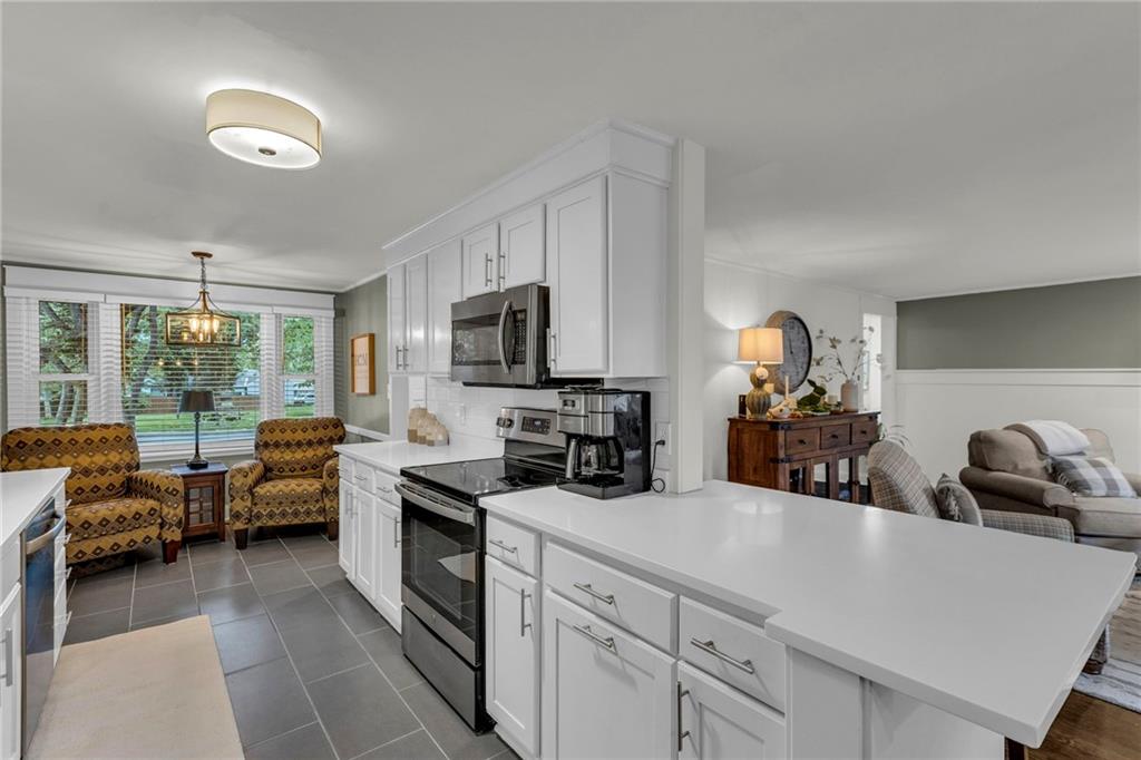 4820 W 76th Street