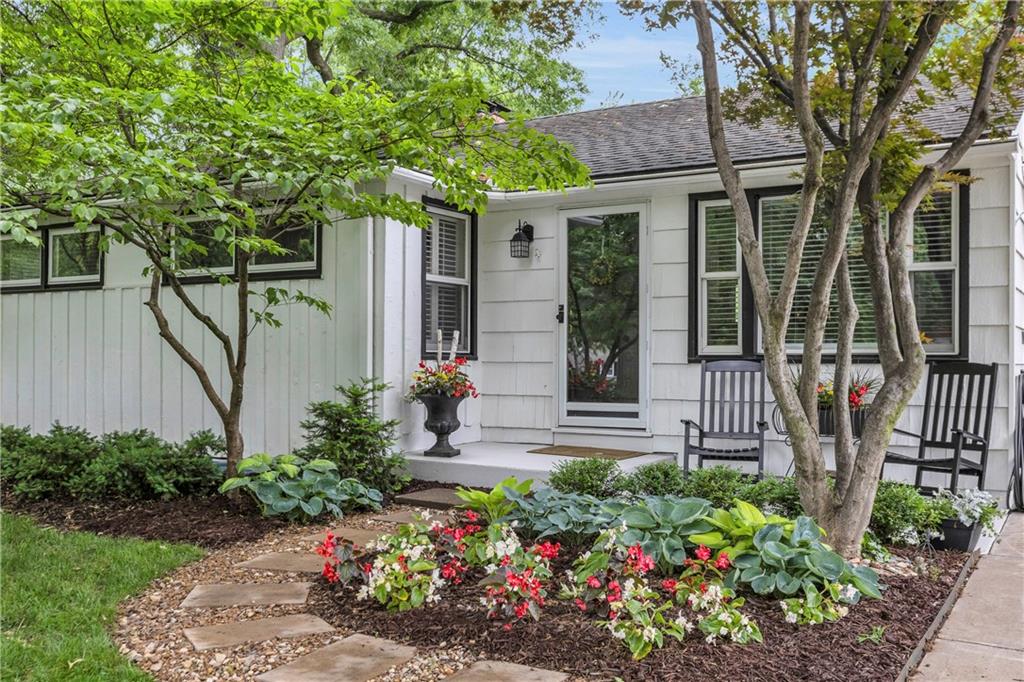 4820 W 76th Street