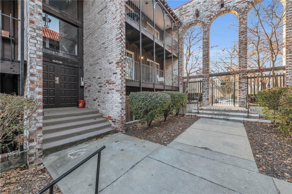 5015 Walnut Street A