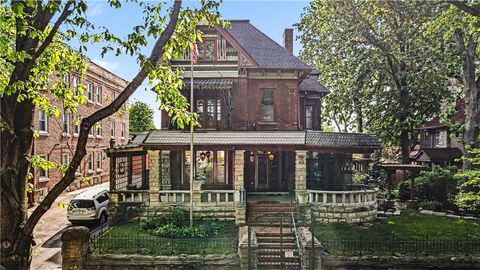 425 Gladstone Boulevard, Kansas City, MO 64124 - MLS#: 2588080