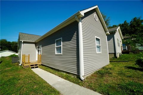 2814 S 21st Street St Joseph MO 64503