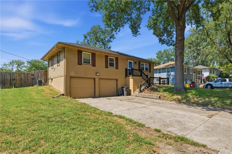 1304 Clark Avenue, Independence, MO 64050 - #: 2640568