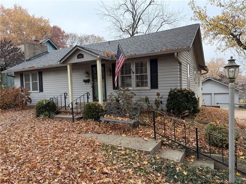 800 E Manor Road, Independence, MO 64055 - MLS#: 2578735